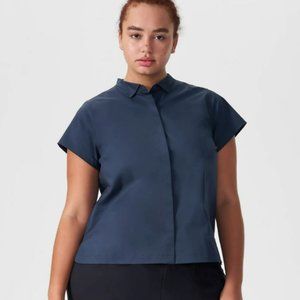 NWT Universal Standard Size M (18/20)